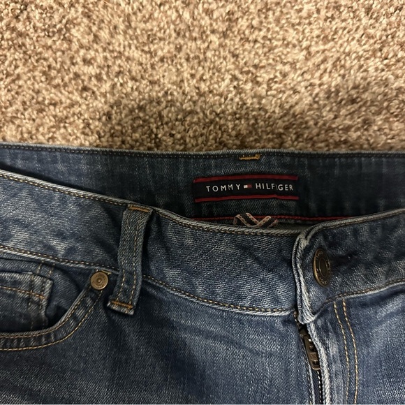 Tommy Hilfiger Jean Shorts Medium Blue Cut-Off Style - Picture 2 of 7